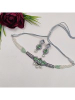 Regal Choker Elegance 